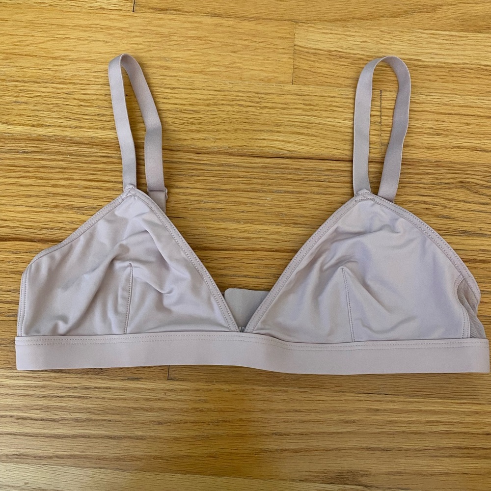 NWOT Parade Triangle Bra - XS Seashell